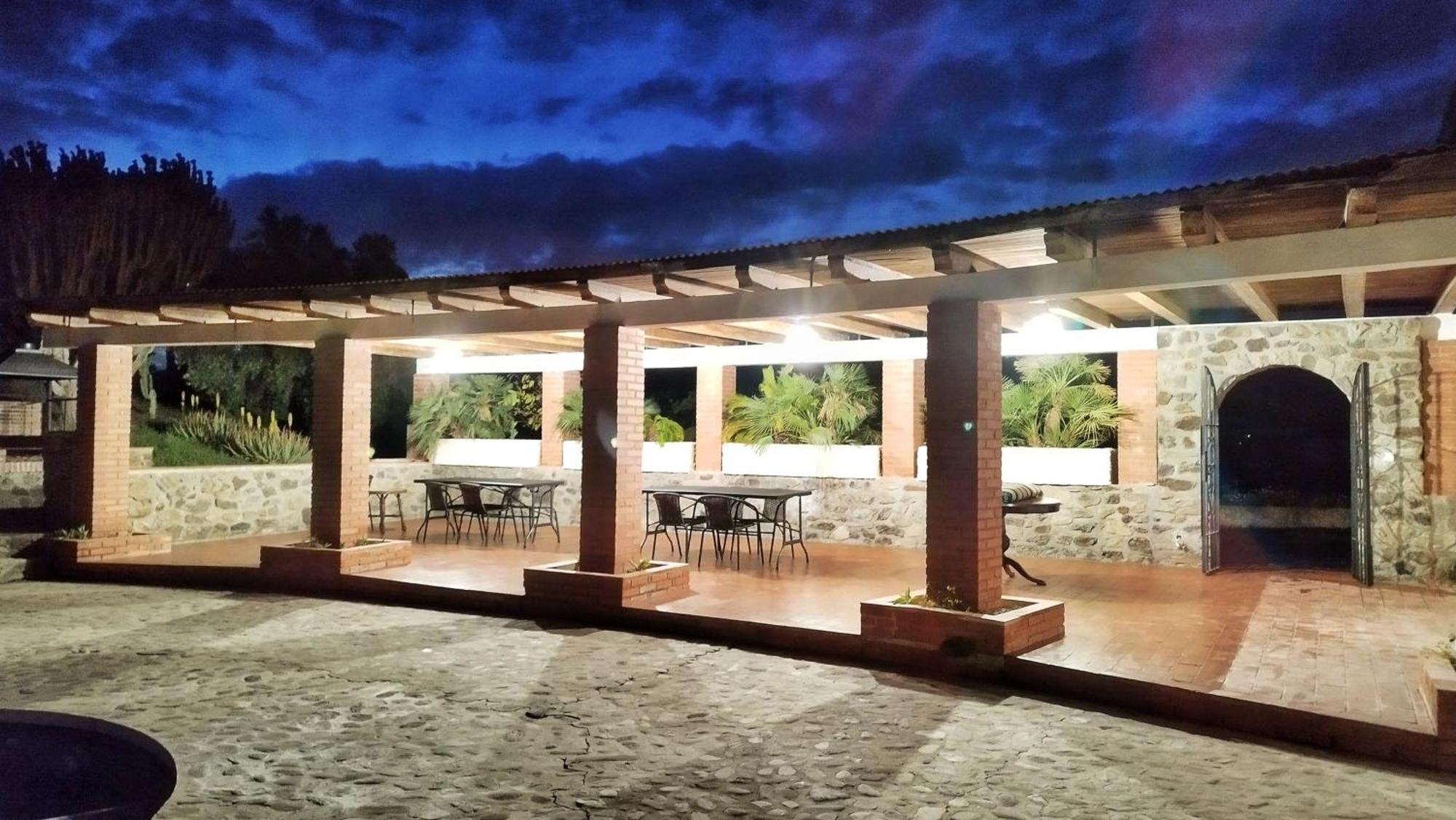Cortijo De La Luna La Casita Velilla-Taramay エクステリア 写真